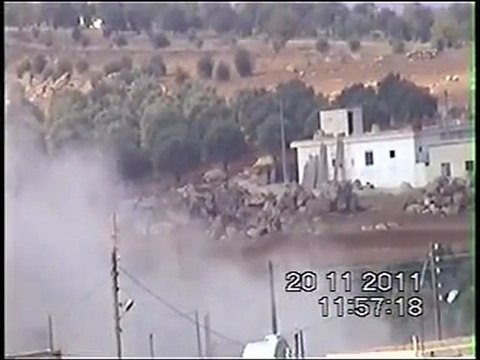فري برس ادلب ريف معرة النعمان الشرقي اقتحام الدبابات للريف الشرقي لمعرة النعمان وضرب القذائف على المنازل 20 11 2011 ج1