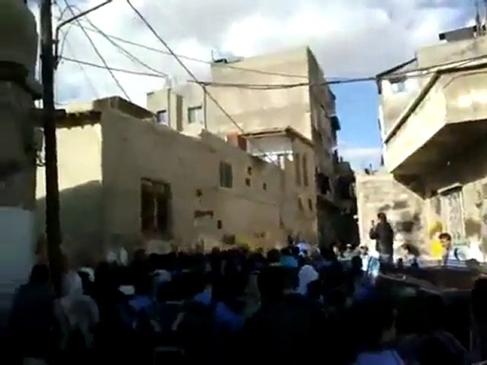 فري برس   دمشق برزة مظاهرات الاحرار في أحد الطفل السوري 20 11 2011 جـ1