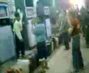 فري برس   ازمة المازوت في حماة بودونات الهدى 21 11 2011