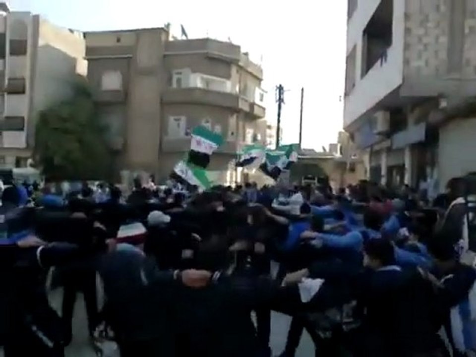 فري برس   دمشق برزة البلد مظاهرة طلابية 23 11 2011 ج2