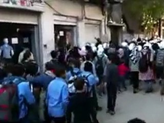 فري برس   مظاهرة طالبات في الزبداني بريف دمشق 23 11 2011 ج2