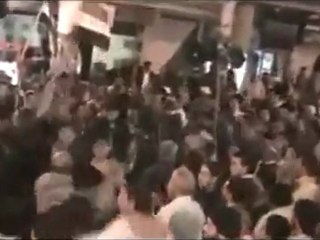 فري برس   ادلب تطالب غليون بحطر جوي مظاهرة مسائية 24 11 2011