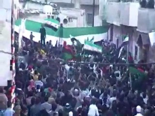 فري برس   باباعمرو تخرج نصرة للرستن ويارستن نحن معاكي للموت 24 11 2011