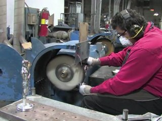 تمثال الاوسكار الشهير يصنع في شيكاغو