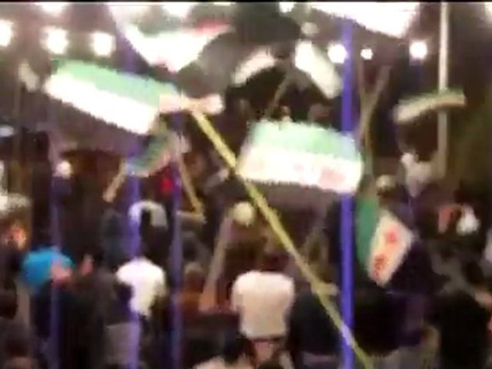 فري برس   حمص مسائية الانشاءات الموت ولا المذلة 26 11 2011