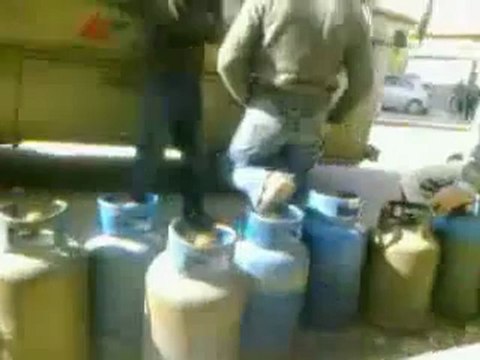 فري برس حمص القرابيص ازمة الغاز التي افتعلها النظام 26 11 2011