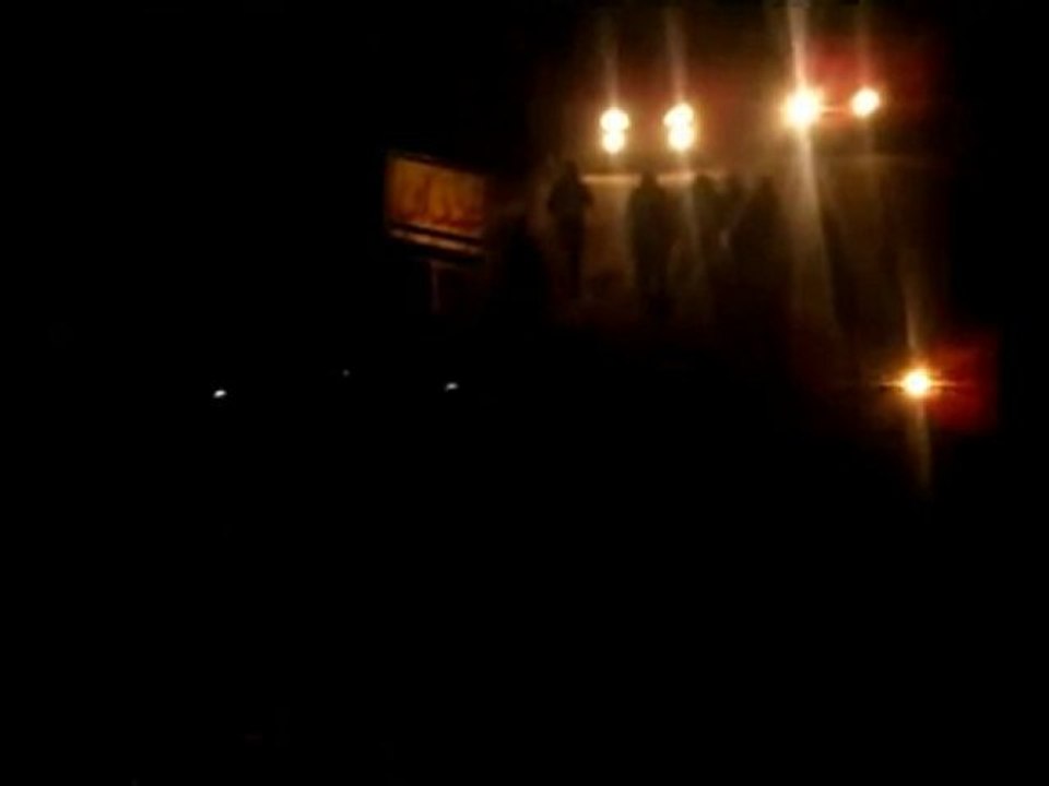 فري برس   حلب   عندان مسائية رغم انقطاع التيار الكهربائي 28 11 2011