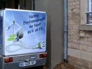 Notre environnement ne tient qu'a un fil...