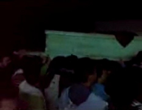 فري برس تشييع الشهيد بإذن الله مأمون أبو عيوش من حماة قرية التويني الثلاثاء 24 1 2012