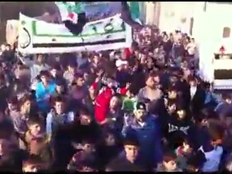 فري برس   إدلب   تفتناز أغنية رائعة من قاشوش تفتناز 29 11 2011