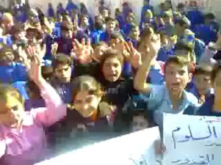 فري برس   حماه اللطامنة مظاهرة طلابية 29 11 2011