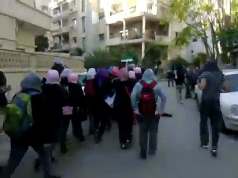 فري برس اللاذقية مظاهرة طالبات الحرية 30 11 2011