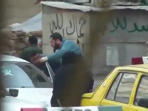 فري برس حماة المحتلة الحواجز الامنية في شارع الدباغة 30 11 2011