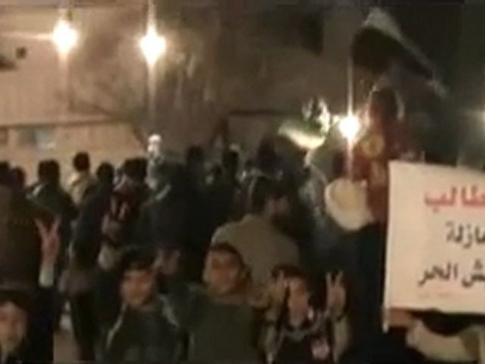 فري برس   حمص باب الدريب الفاخورة مظاهرة مسائية 30 11 2011