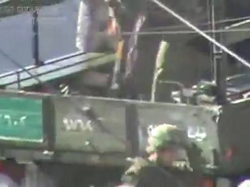 فري برس    ريف دمشق زملكا اقتحام الجيــش البلدة 2 12 2011