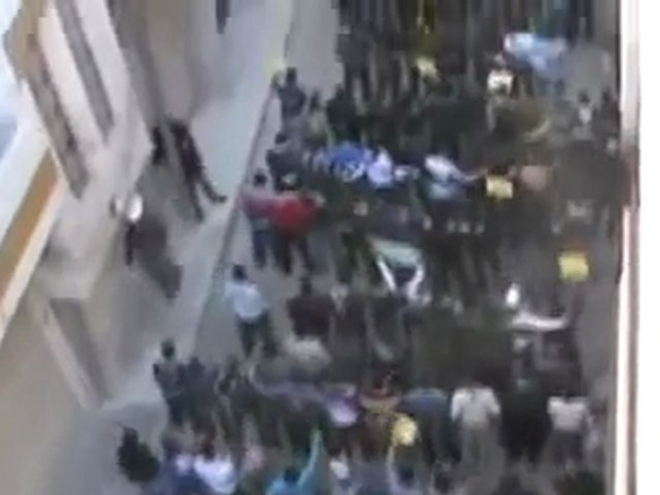 فري برس   راائعة حمص جورة الشياح جمعة المنطقة العازلة مطلبنا 2 12 2011