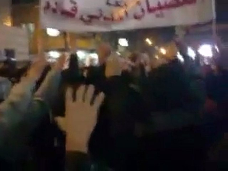 فري برس   ريف دمشق زملكا مظاهرة مسائية حاشدة 3 12 2011 ج8