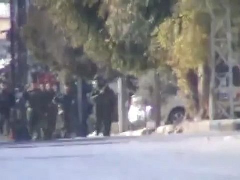 فري برس حماة التواجد الامني في حي الأربعين حماة 2 12 2011