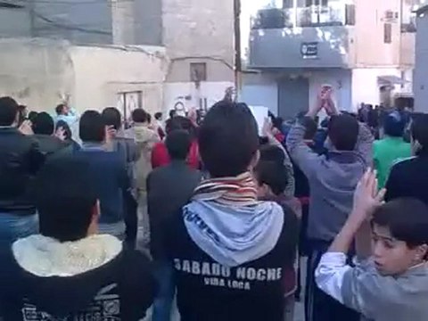 فري برس حماة مظاهرة احرار حي العليليات 2 12 2011