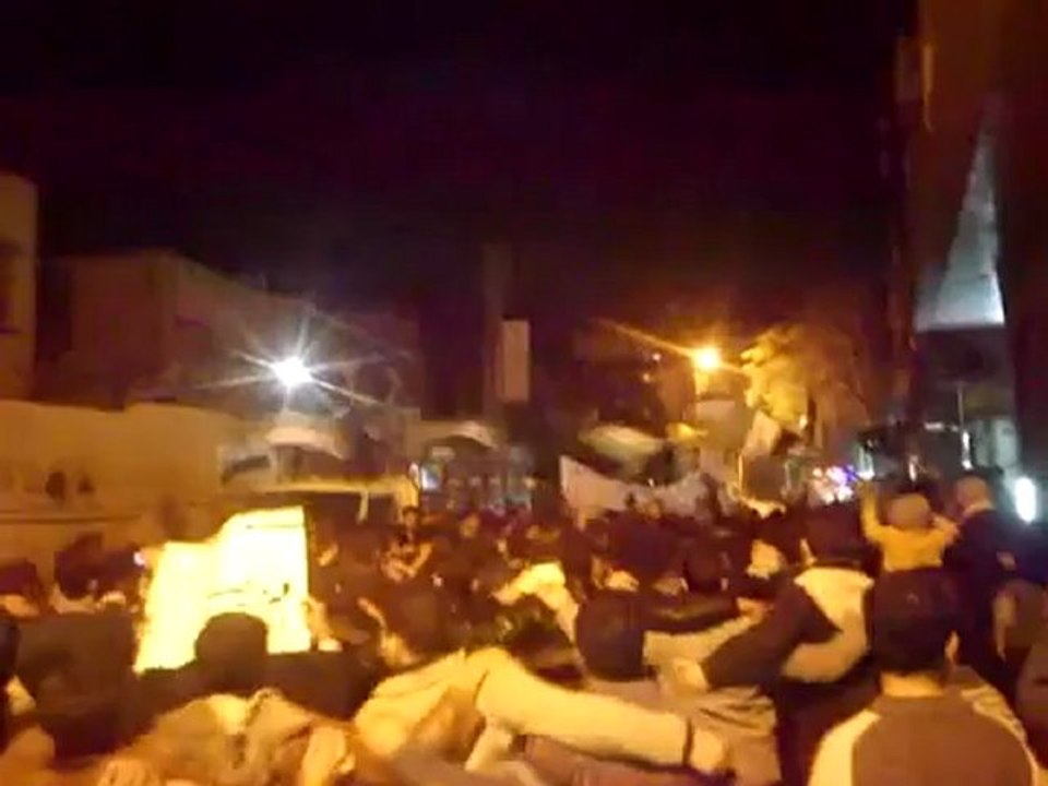 فري برس   ريف دمشق دوما سكابايا رائعة رغم تواجد الأمن 3 12 2011