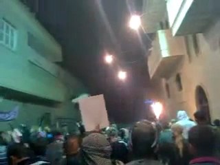 فري برس   حماة مسائية لأحرار حي الحميدية تندد بحسن نصر الشيطان وايران 6 12 2011