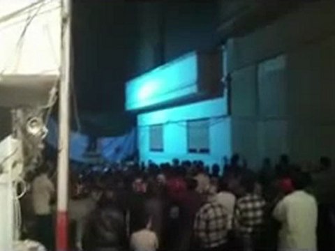 فري برس حمص باب الدريب حي الورشة هز كف هزو هز تحت ازيز الرصاص 7 12 2011