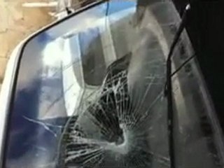 فري برس   تكسير وتخريب من قبل كتائب الاسد وشبيحته في برزة 9 12 2011