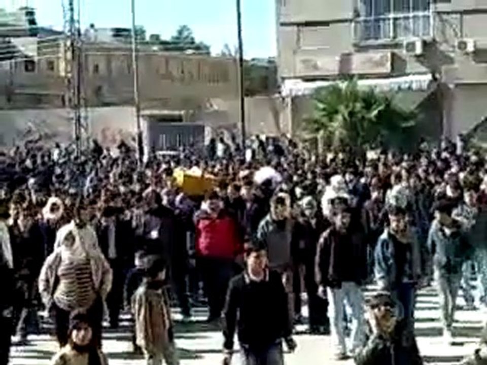 فري برس  ريف دمشق   حمورية   تشييع الشهداء  10 12 2011  ج1