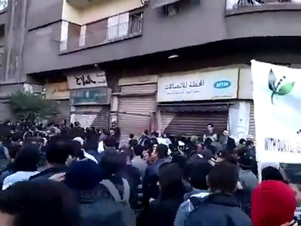 فري برس  ريف دمشق   زملكا   تشييع الشهيد البطل محمد رسلان 10 12 2011 ج8