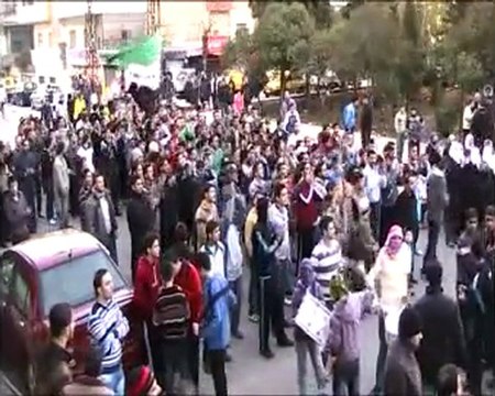 فري برس حمص القصور مظاهرة أحرااار وحرااائر القصور يوم أضراب الكرامة راااائعين 11 12 2011