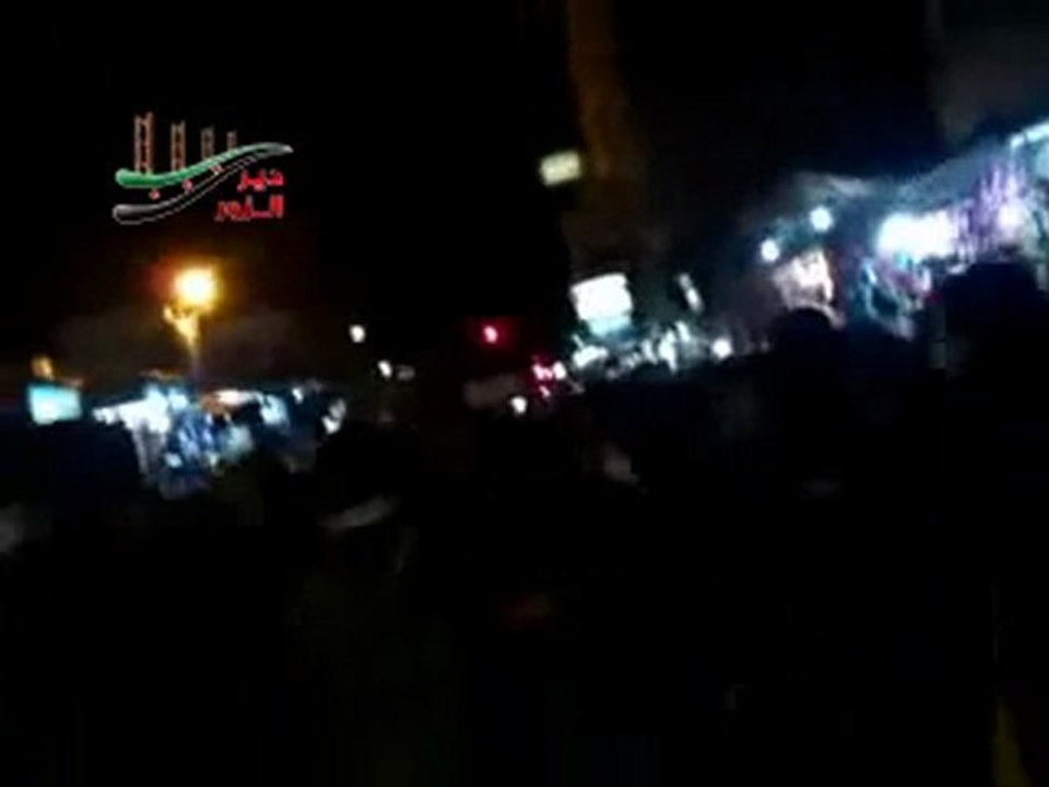 فري برس   دير الزور المظاهرات المسائية لأبطال دير الزور شارع حسن الطه 12 12 2011 ج1