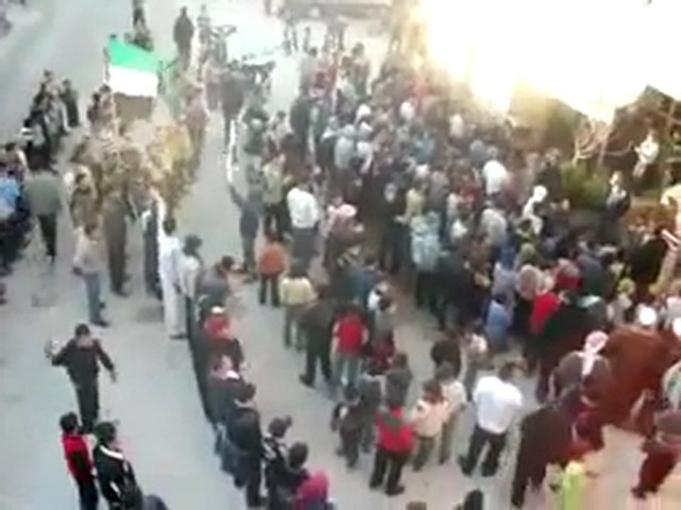فري برس   ادلب حزانو مظاهرة بعد صلاة العصر 12 12 2011