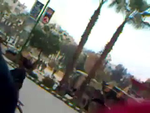 فري برس حمـــاة وصول الدبابات إلى وسط مدينة حماة عند القلعة 14 12 2011