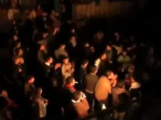 فري برس   حمص الحولة   حي البستان   أغنية جرثومة 14 12 2011