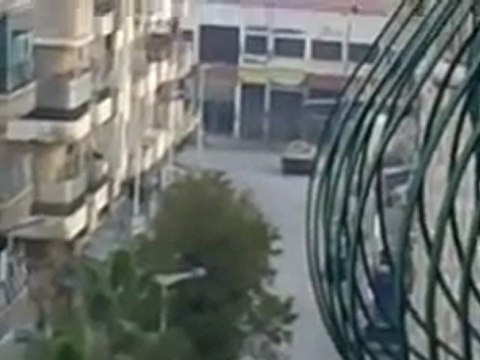 فري برس حماة الحميدية اقتحام الدبابات وقصف عشوائي 14 12 2011