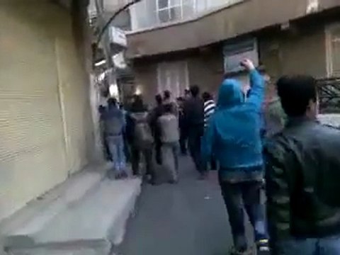 فري برس دمشق حي القابون الأربعاء استمرار في الإضراب 21 12 2011 ج4