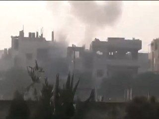 فري برس   قصف عشوائي على المنازل باباعمرو 22 12 2011