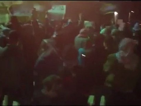 فري برس حلب الباب مظاهرة مسائية رائعة 24 12 2011