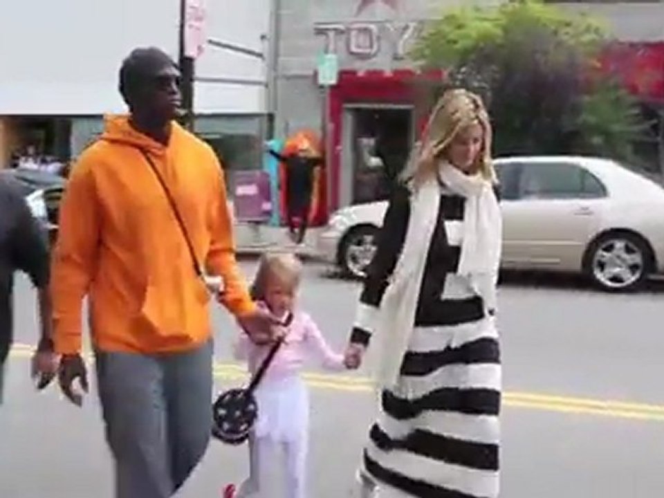 SNTV - Heidi Klum and Seal Confirm Split