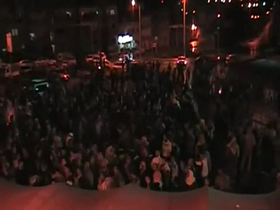 فري برس   مدينة ادلب مظاهرة مسائية 24 12 2011