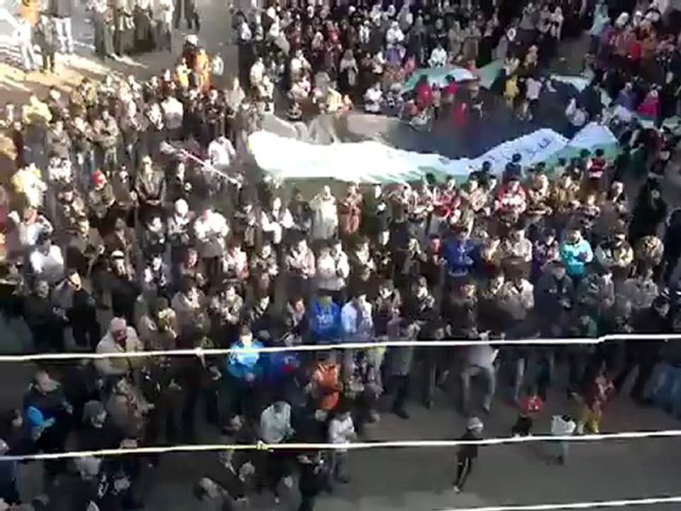 فري برس   درعا مدينة الحراك الصامدة 25  12 2011