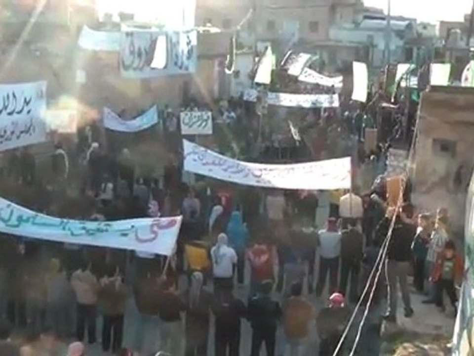 فري برس   حلب   عندان   مظاهرة نصرة لحمص وشهيد حلب