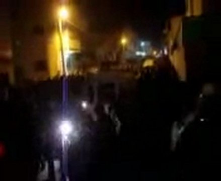 فري برس حلب الباب تشييع شهيد الباب المجند وائل الناقو 28 12 2011 ج2