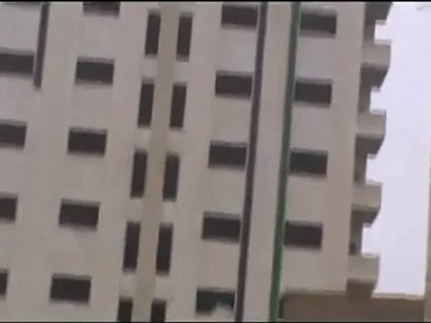 فري برس حماة حي الشرقية مرتزقة سود معهم قناصة 29 12 2011