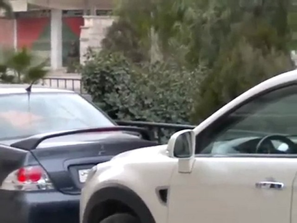 فري برس   ريف دمشق عربين حصار المسجد الكبير في المدينة 30 12 2011