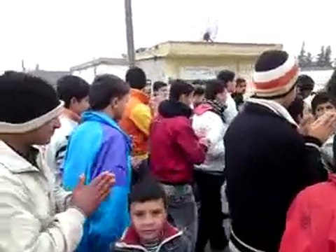 فري برس قرية الكريم في سهل الغاب بجمعة الزخف الى الساحات 30 12 2011