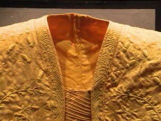 Londres: un million d'araignées pour fabriquer une cape