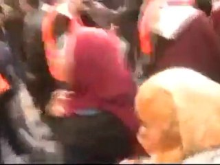 فري برس   مظاهرة حاشدة على مرئى من أعين اللجنة وإيصال مطالبنا بسقوط النظام 01 01 2012