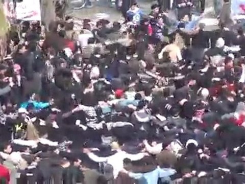 فري برس ريف دمشق داريا مظاهرة رائعة قبل وصول المراقبين العرب 2 1 2012