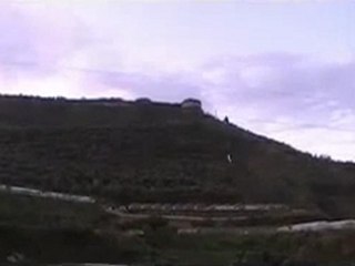 فري برس   بانياس رفع علم الاستقلال على سفوح قلعة المرقب 3 1 2012